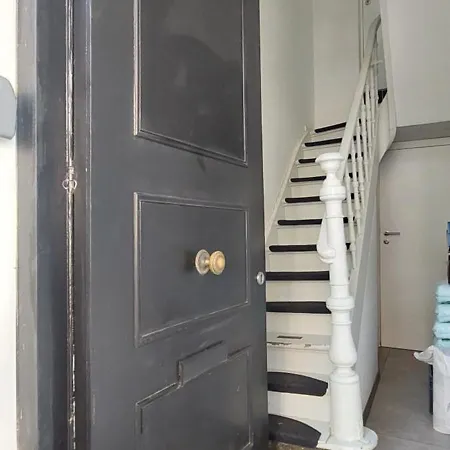 Hot Spot In Trendy Area - 2p Duplex Apartment *